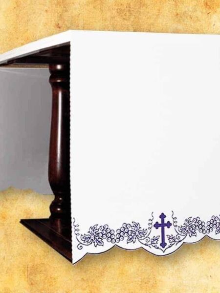 Seitliche bestickte Tischdecke Na Post