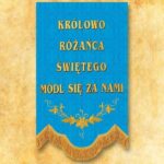Mini chorągiew haftowana- MB Różańcowa