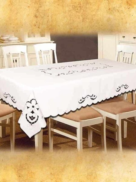 Embroidered tablecloth "Magnolia"
