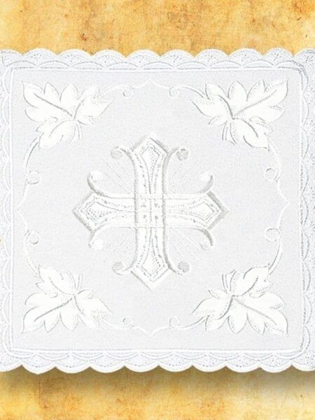 Palka haftowana biała nr 11