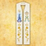 Ornament liturgiczny z wizerunkiem i koroną, złote róże