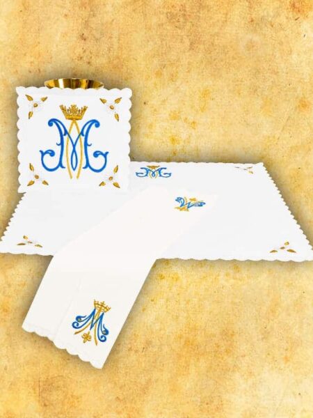 (product) Bielizna Kielichowa "Mater Dei"