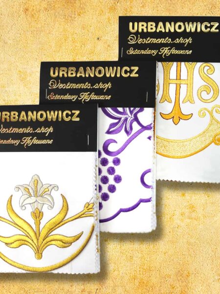WZORNIK Z HAFTAMI