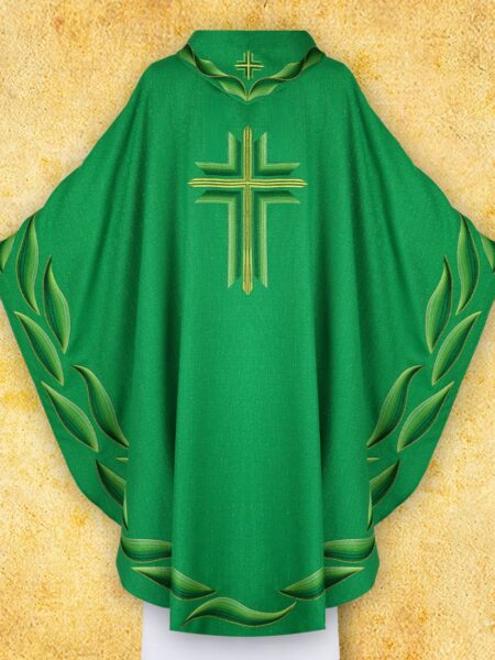 Zielona peleryna liturgiczna z krzyżem