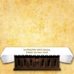 Ołtarz z napisem 'Najświętsze Serce Jezusa'